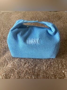 NEW Kate Spade New York Blue Cosmetic Pouch/Makeup Bag
